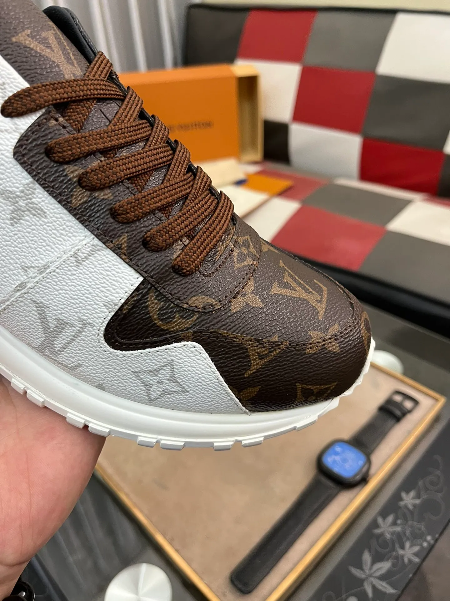 Men's shoes 💰540⌚️⌚️LV Louis Vuitton. The latest fashionable casual shoes are popular in physical stores. New spring and summer comfortable imported custom original cowhide, unique jacquard fabric element design. With sheepskin lining, Lv original base, [sun][sun] high-end packaging and high quality💪Details determine quality, code number 38-44